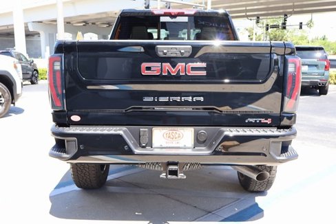 New 2026 GMC Sierra 2500 AT4 w/ AT4 Premium Plus Package image 5