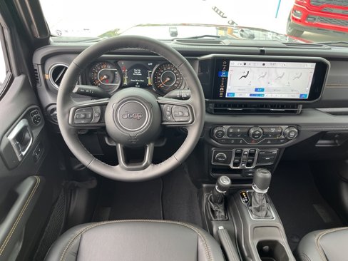 New 2025 Jeep Gladiator Sport image 12