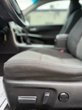 Used 2015 Toyota Camry LE image 28