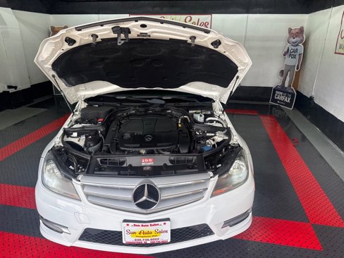 Used 2013 Mercedes-Benz C 300 4MATIC Sedan image 17