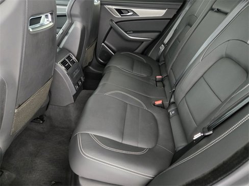 Certified 2024 Jaguar F-PACE R-Dynamic S image 5