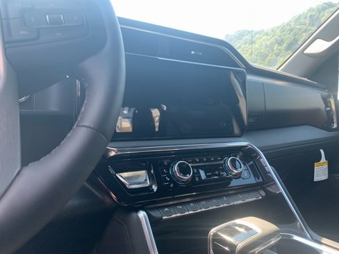New 2026 GMC Sierra 1500 Denali image 8