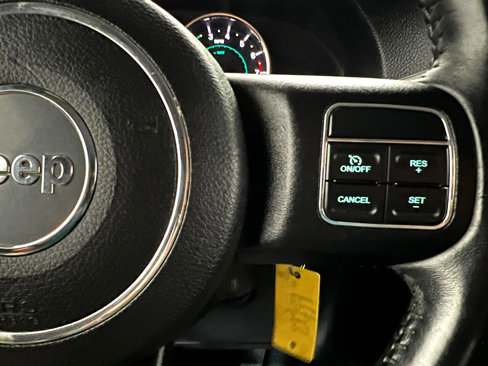 Used 2015 Jeep Wrangler Sport w/ Connectivity Group image 19