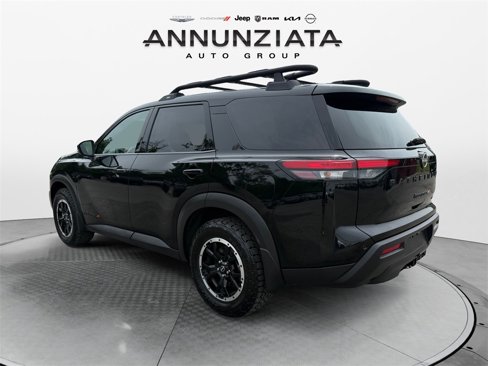 Used 2024 Nissan Pathfinder Rock Creek image 3