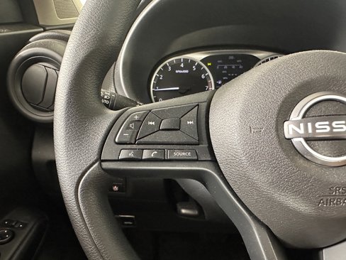New 2024 Nissan Kicks S image 13