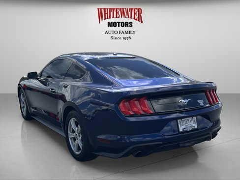 Used 2020 Ford Mustang Coupe image 3