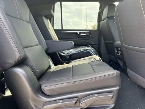 New 2026 Chevrolet Suburban RST w/ Comfort Package image 9