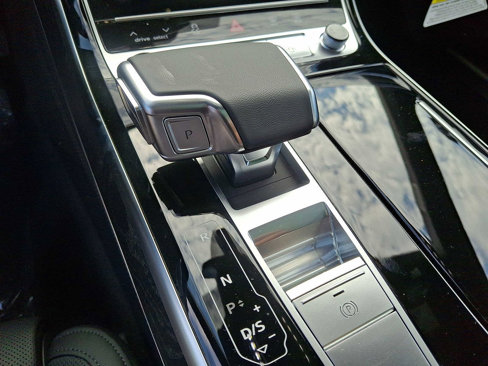 New 2025 Audi A8 L 3.0T image 15