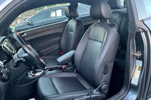 Used 2018 Volkswagen Beetle 2.0T Coast image 21