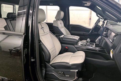 New 2025 Ford F150 Lightning Platinum image 7