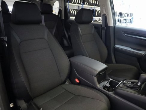 Used 2025 Honda CR-V LX image 6