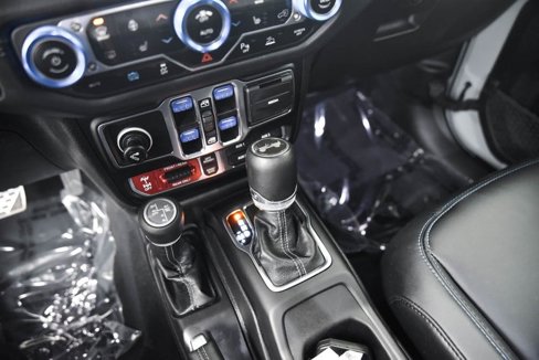 Used 2024 Jeep Wrangler Unlimited Rubicon 4xe image 23