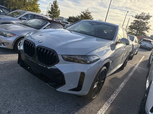 New 2026 BMW X6 xDrive40i w/ Climate Comfort Package image 3