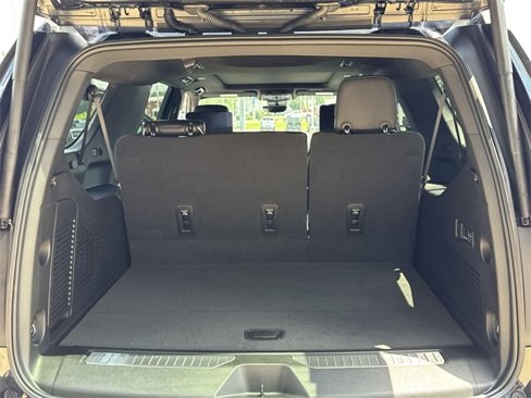 New 2025 GMC Yukon XL AT4 Ultimate image 11