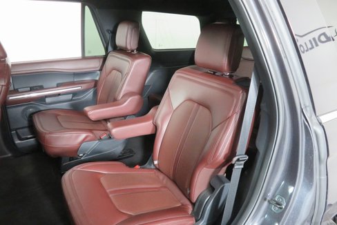 Used 2024 Ford Expedition Limited image 21