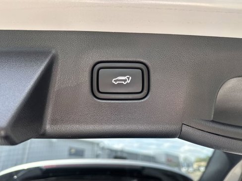 Used 2023 Hyundai Tucson Limited image 17
