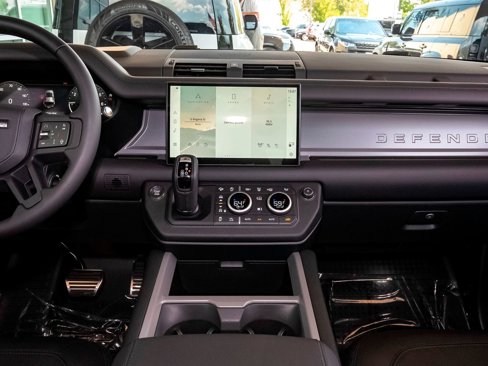 New 2025 Land Rover Defender 110 V8 image 23