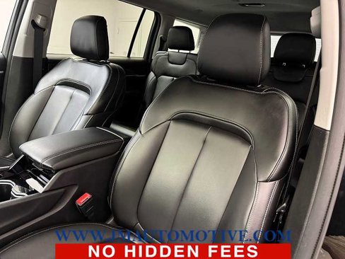 Used 2023 Jeep Grand Cherokee L Limited image 14
