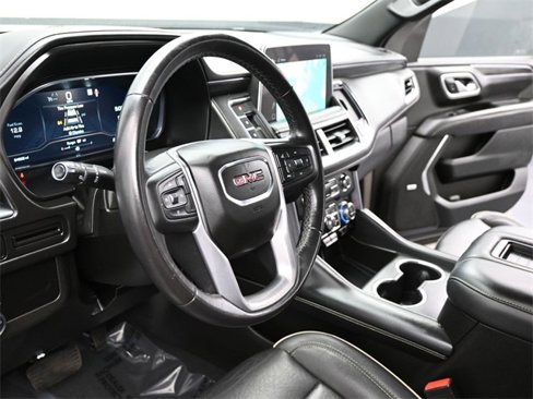 Used 2023 GMC Yukon SLT image 4