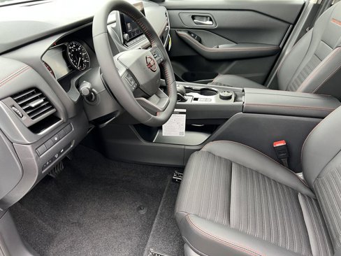 New 2026 Nissan Rogue SV image 12