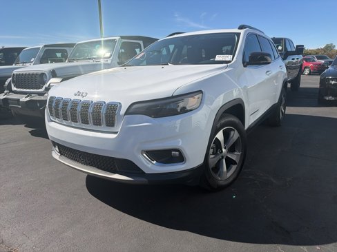 Certified 2022 Jeep Cherokee Limited image 3