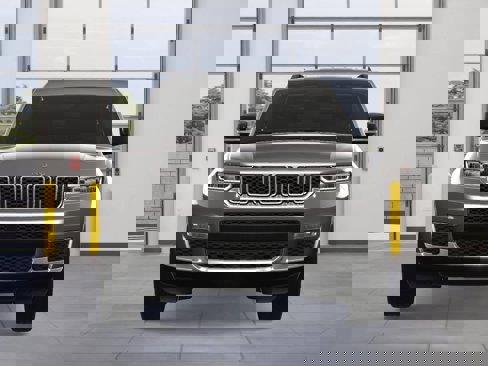 New 2025 Jeep Grand Cherokee L Limited image 9