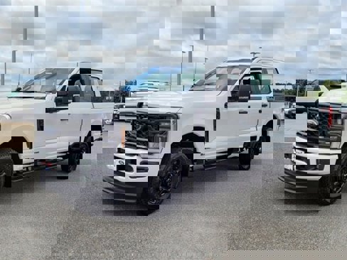 New 2026 Ford F250 XL image 3