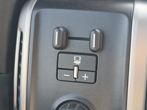 Used 2018 GMC Sierra 1500 SLT w/ SLT Premium Package image 7