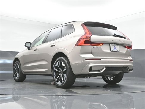New 2026 Volvo XC60 B5 Plus w/ Protection Package Premier image 42