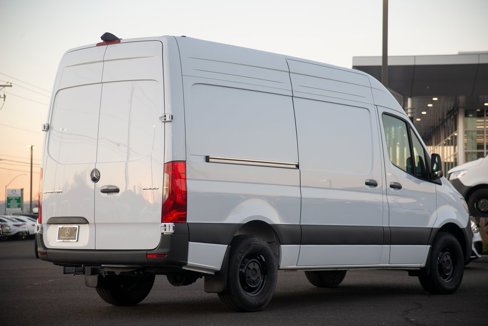 Used 2025 Mercedes-Benz Sprinter 2500 image 11