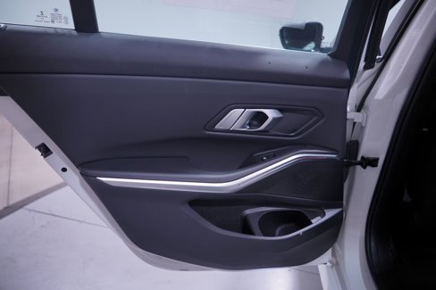 Used 2022 BMW 330i Sedan w/ Convenience Package image 15