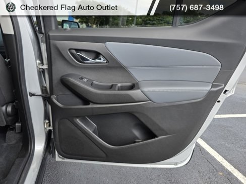Used 2020 Chevrolet Traverse LT image 47