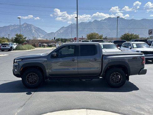 Used 2023 Nissan Frontier PRO-4X w/ Pro-4X Premium Package image 6