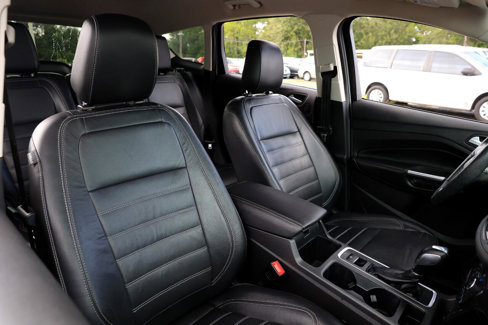 Used 2018 Ford Escape Titanium image 16