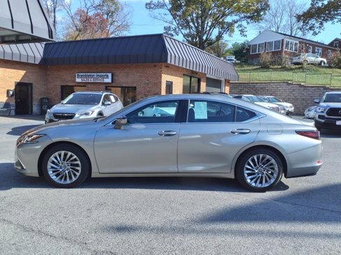 Used 2019 Lexus ES 350 w/ Luxury Package image 5