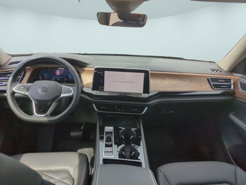 New 2025 Volkswagen Atlas SE image 13