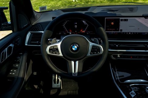Used 2026 BMW X7 M60i image 41