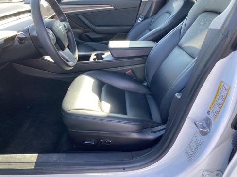 Used 2023 Tesla Model 3 Standard Range image 17