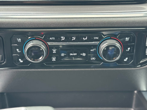 Used 2024 Chevrolet Silverado 1500 High Country image 31