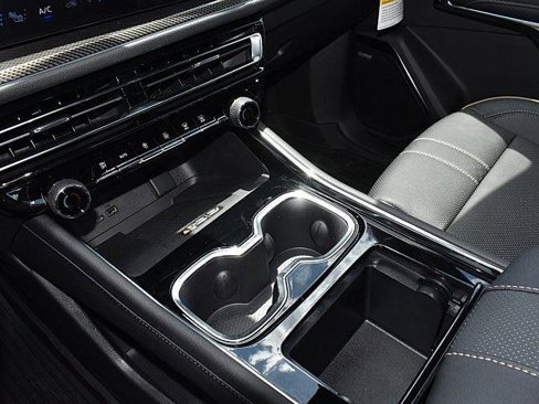 New 2025 Chevrolet Traverse High Country w/ LPO, Floor Liner Package image 14