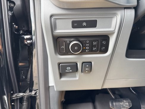 New 2025 Ford F150 Lariat image 17