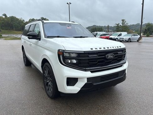 New 2025 Ford Expedition Max Platinum image 6