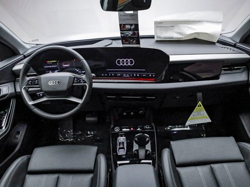 New 2025 Audi Q6 e-tron Premium Plus image 14