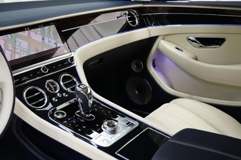 Used 2022 Bentley Continental GT image 17