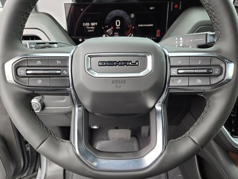 New 2025 GMC Yukon Denali w/ Sun & Power Step Package image 12