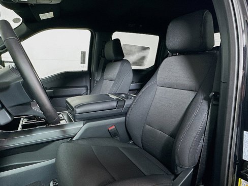 New 2025 Ford F150 XLT image 7