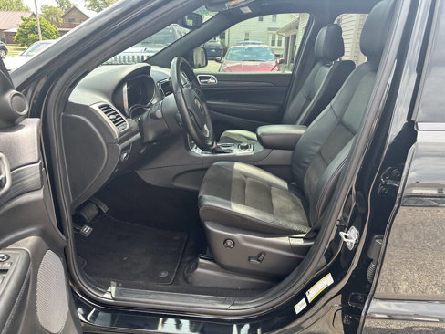 Used 2020 Jeep Grand Cherokee Altitude image 16