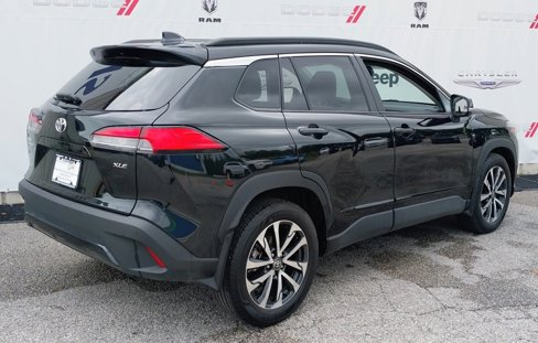 Used 2024 Toyota Corolla Cross XLE image 5