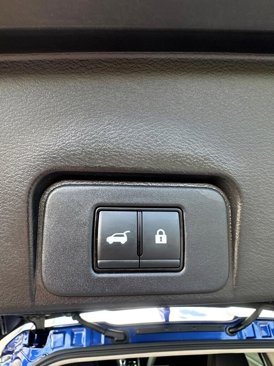 Used 2023 Nissan Rogue SV image 30
