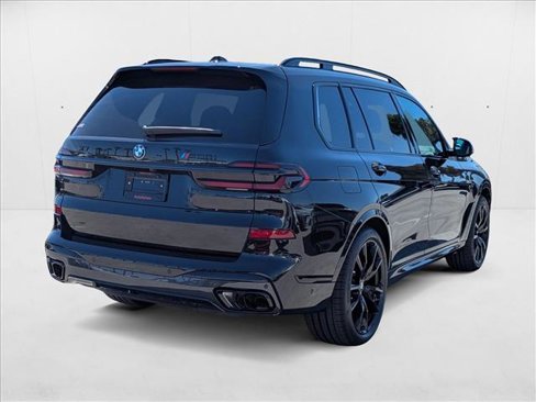 New 2026 BMW X7 M60i image 2